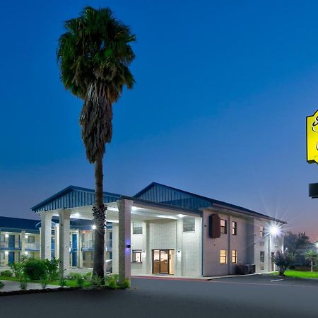 Готель Super 8 By Wyndham Victoria - South - Hwy 59 Екстер'єр фото